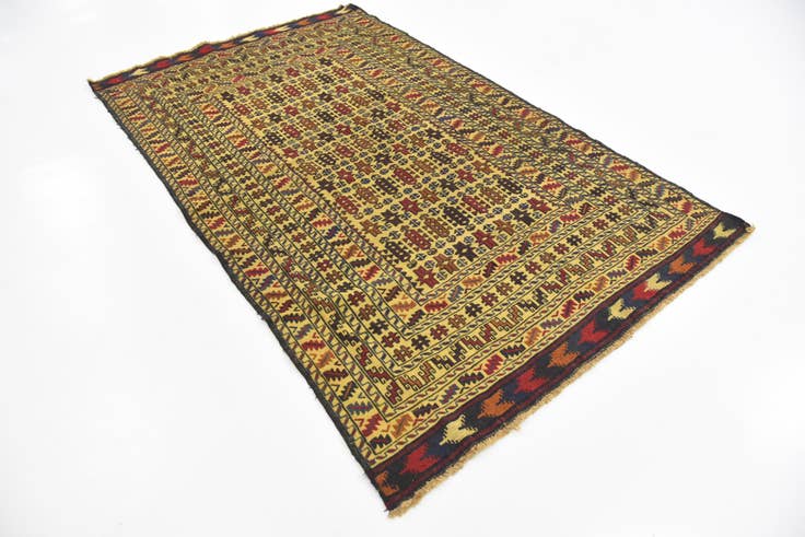 Detail image of 4' x 6' 8 Hand Woven Kilim Afghan Wool Rug