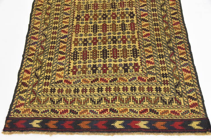 Detail image of 4' x 6' 8 Hand Woven Kilim Afghan Wool Rug