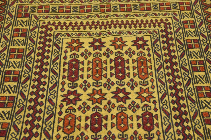 Detail image of 4' x 6' 3 Hand Woven Kilim Afghan Wool Rug