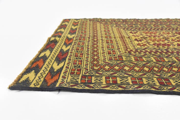 Detail image of 4' x 6' 3 Hand Woven Kilim Afghan Wool Rug