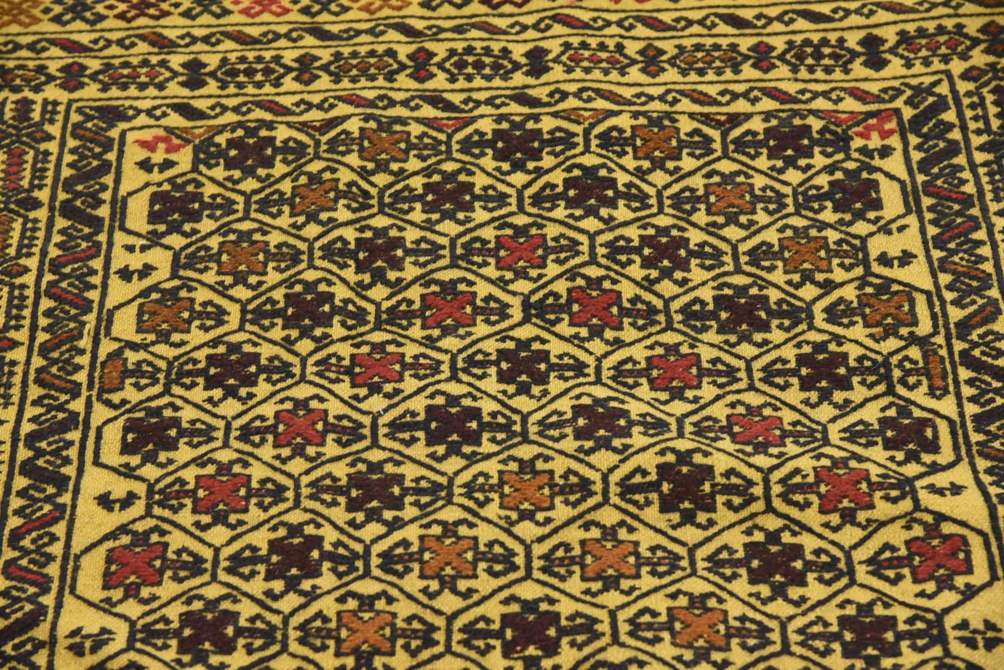 4' x 6' 6 Hand Woven Kilim Afghan Wool Rug