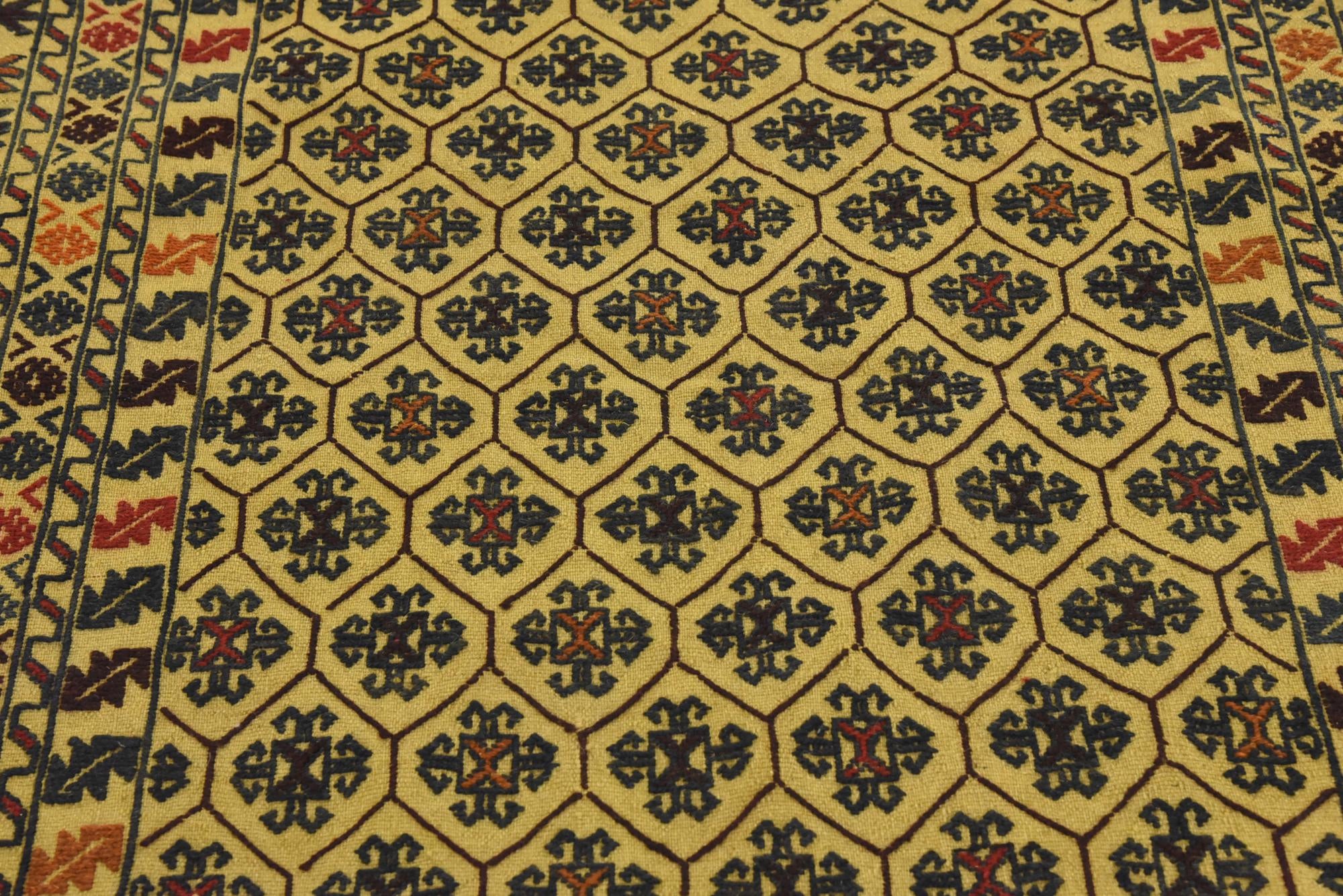 4' x 6' 6 Hand Woven Kilim Afghan Wool Rug