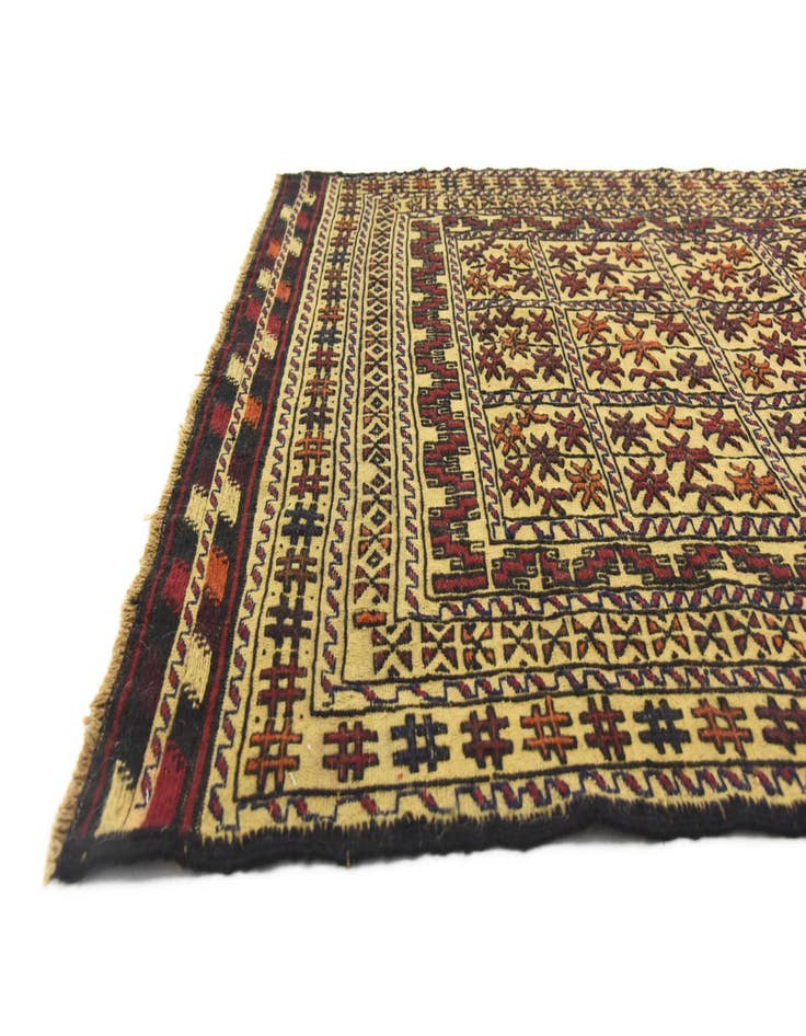 Detail image of 4' x 6' 4  Hand Woven Kilim Afghan Wool Rug