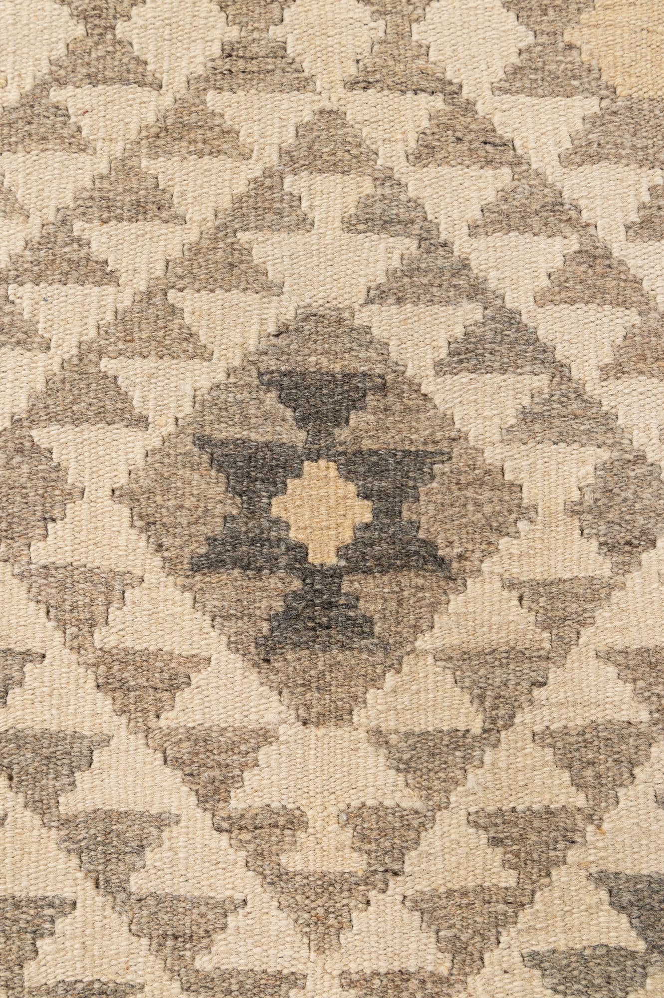 3' 4 x 5' Hand Woven Kilim Maymana Wool Rug