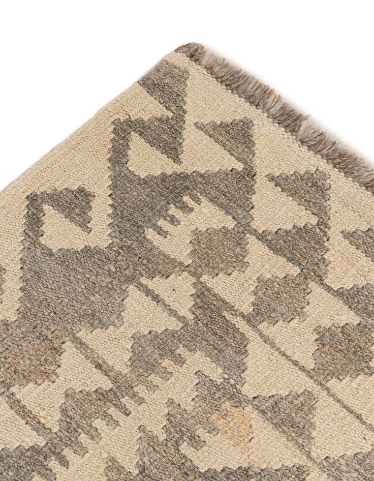 Detail image of 3' 4 x 5'  Hand Woven Kilim Maymana Wool Rug