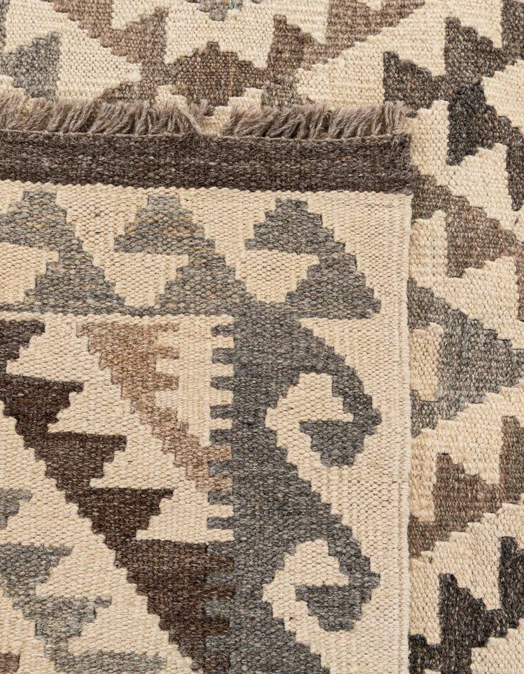 Detail image of 3' 8 x 5' 1  Hand Woven Kilim Maymana Wool Rug