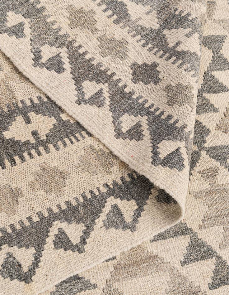 Detail image of 3' 11 x 5' 5  Hand Woven Kilim Maymana Wool Rug