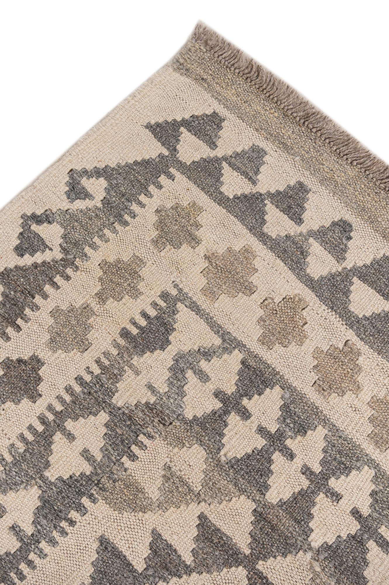 3' 11 x 5' 5 Hand Woven Kilim Maymana Wool Rug