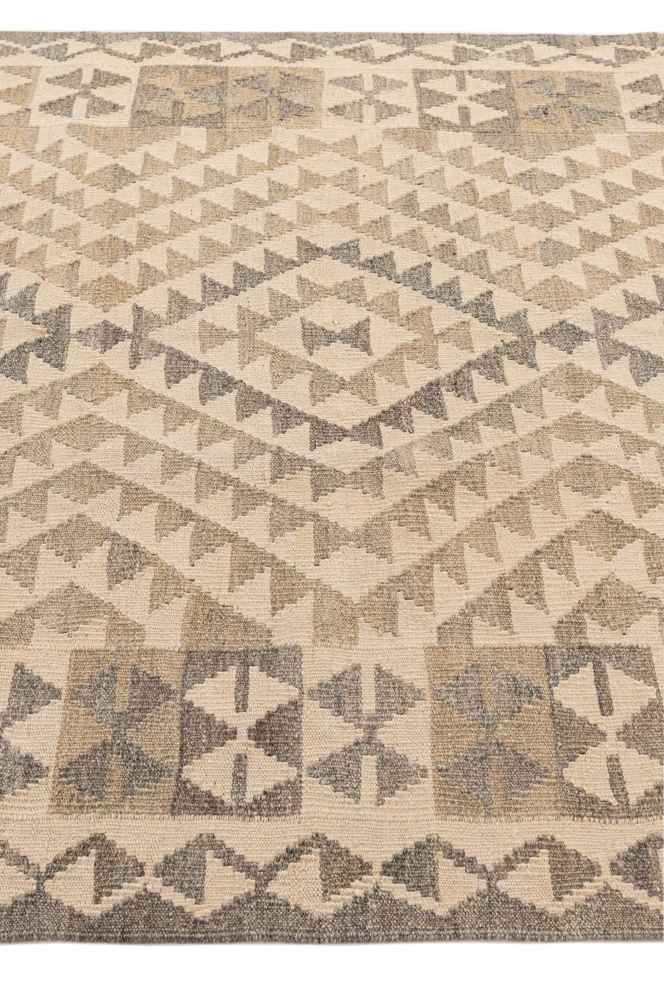 4' x 5' 11 Hand Woven Kilim Maymana Wool Rug