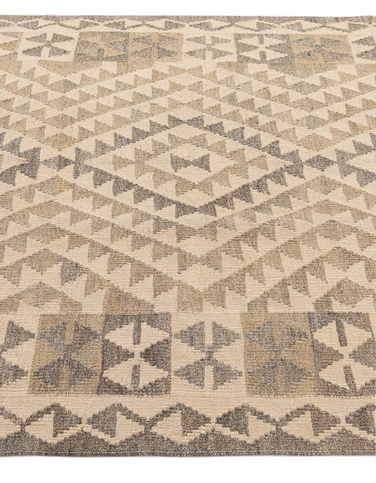 Detail image of 4' x 5' 11  Hand Woven Kilim Maymana Wool Rug