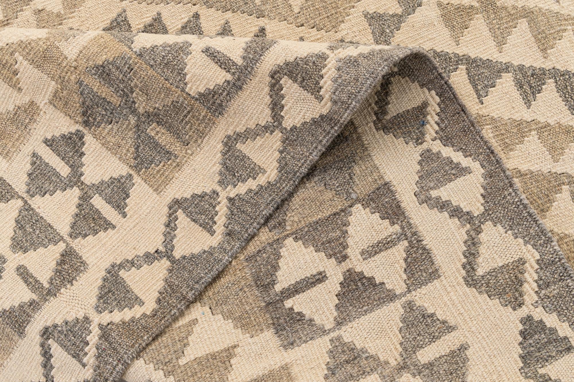 4' x 5' 11 Hand Woven Kilim Maymana Wool Rug