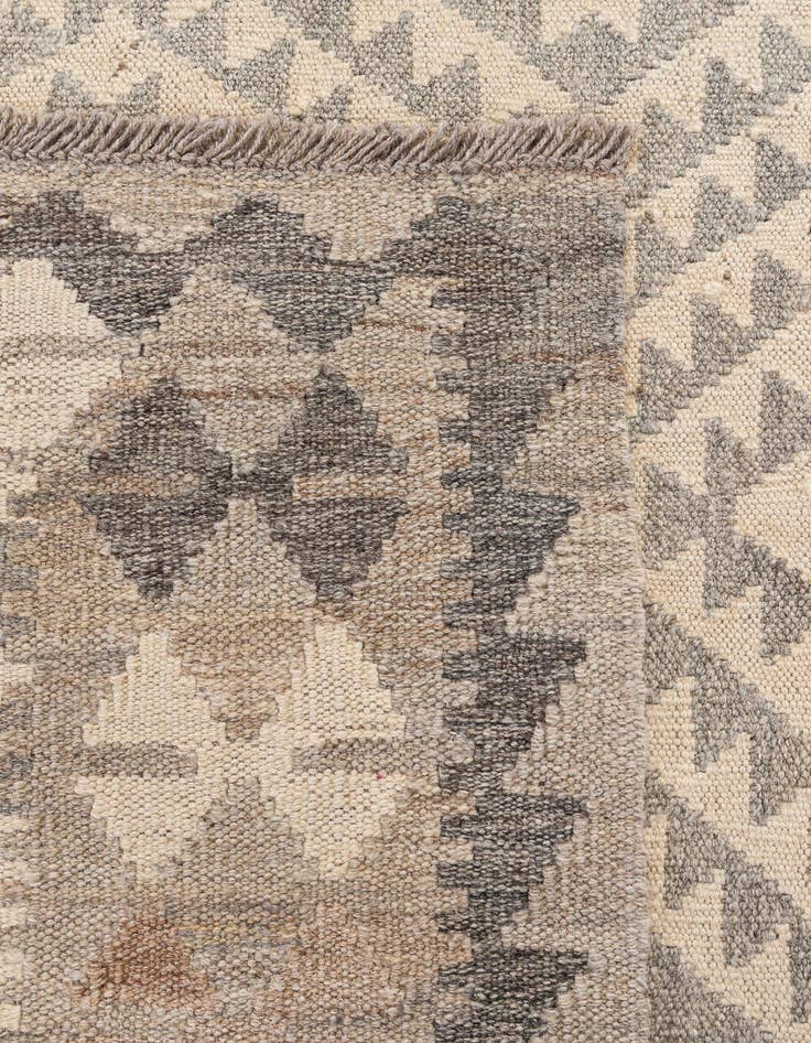Detail image of 3' 11 x 6'  Hand Woven Kilim Maymana Wool Rug