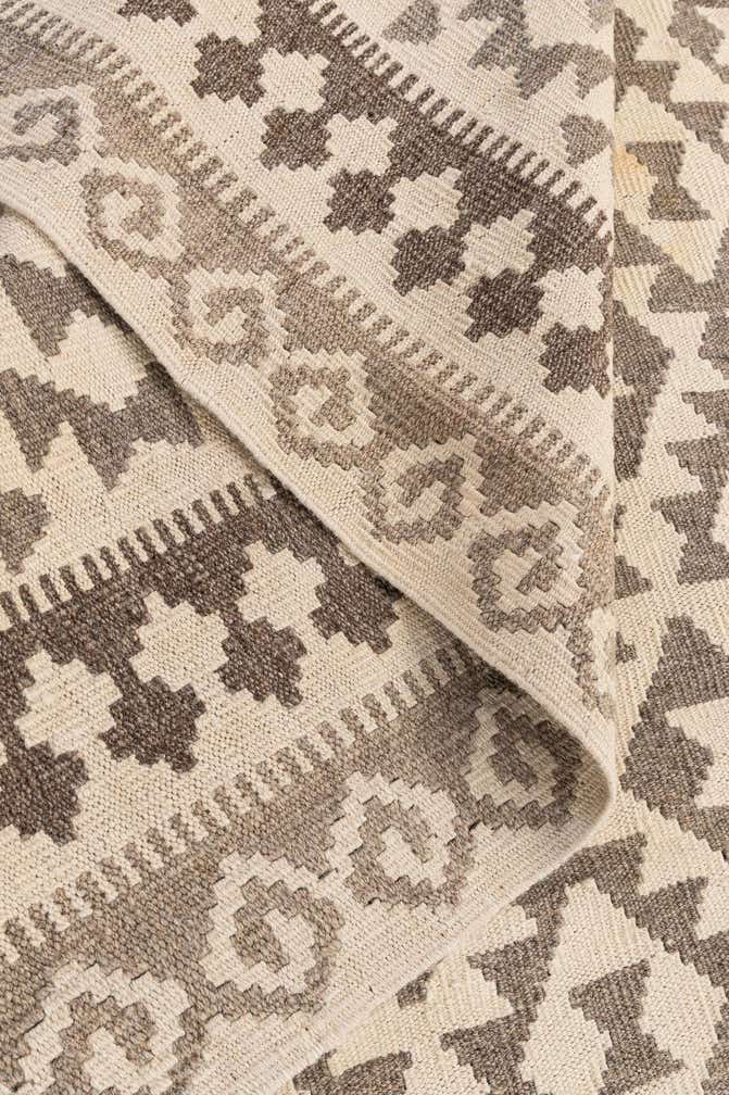4' 1 x 5' 10 Hand Woven Kilim Maymana Wool Rug