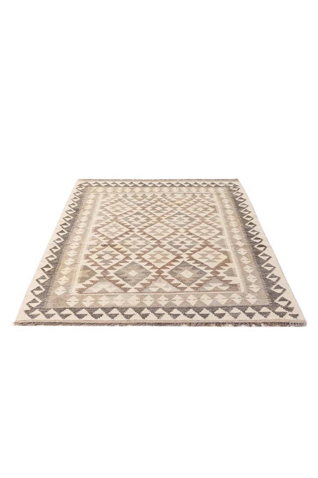 Detail image of 4' 1 x 5' 11 Hand Woven Kilim Maymana Wool Rug