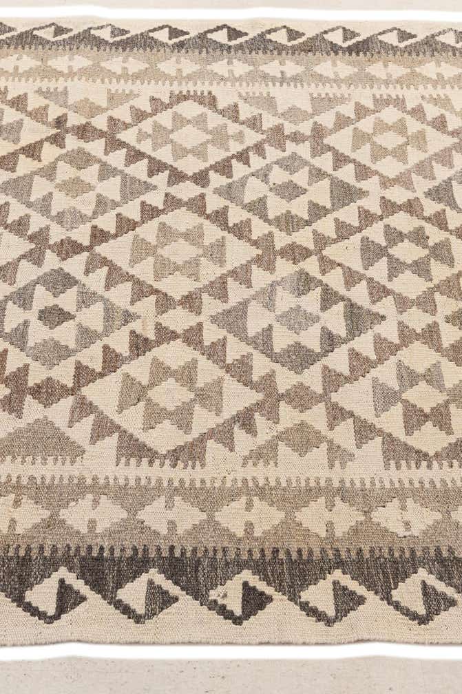 4' 1 x 5' 11 Hand Woven Kilim Maymana Wool Rug