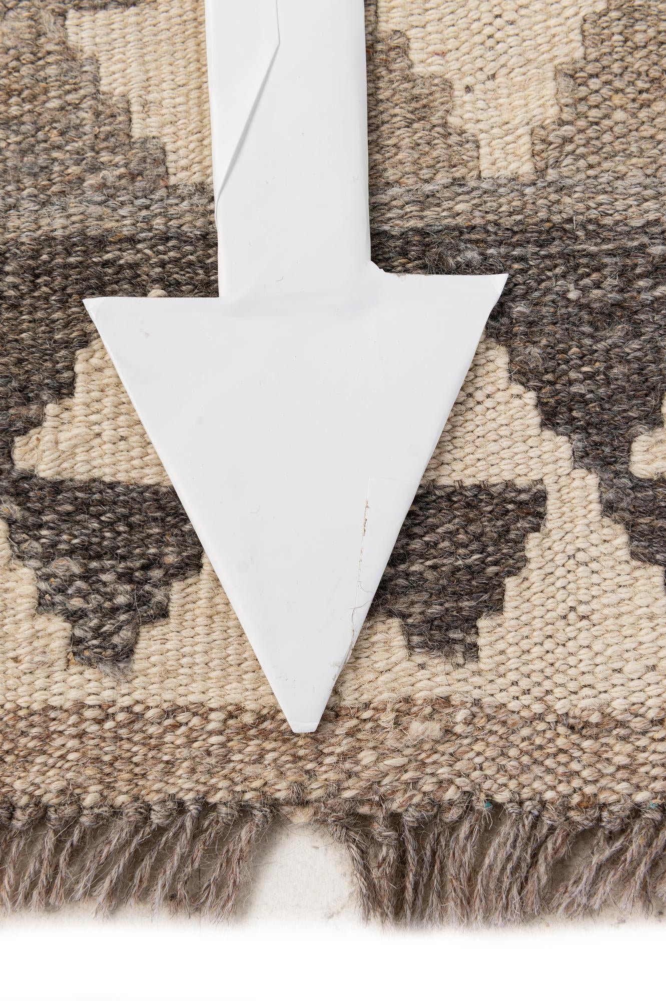 4' 1 x 5' 11 Hand Woven Kilim Maymana Wool Rug