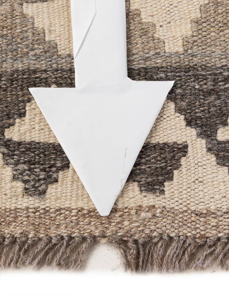 Detail image of 4' 1 x 5' 11  Hand Woven Kilim Maymana Wool Rug