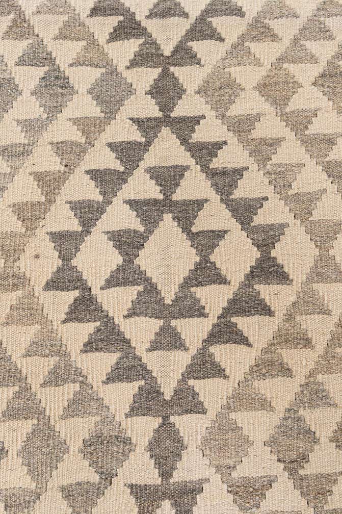 4' 1 x 5' 10 Hand Woven Kilim Maymana Wool Rug