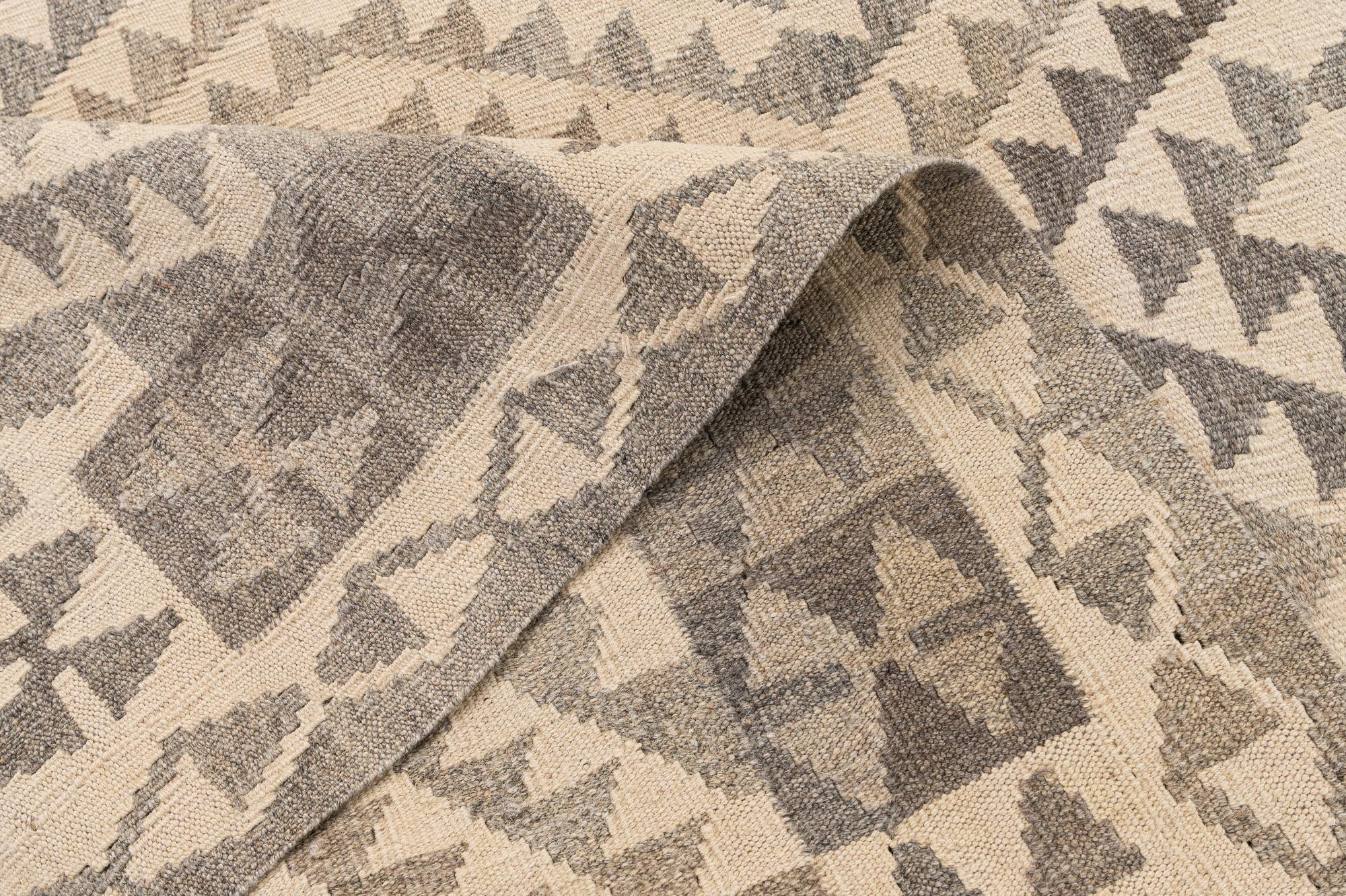 4' 1 x 5' 10 Hand Woven Kilim Maymana Wool Rug