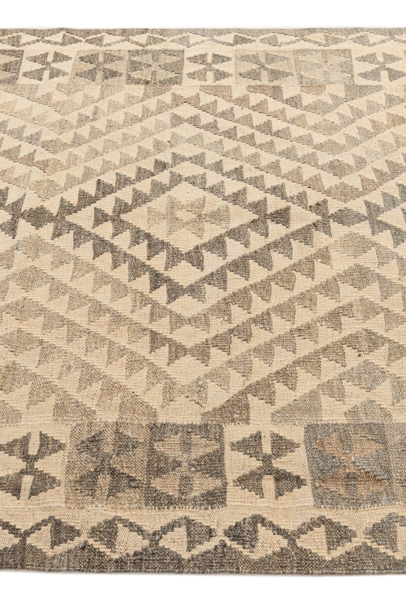 4' 1 x 5' 10 Hand Woven Kilim Maymana Wool Rug