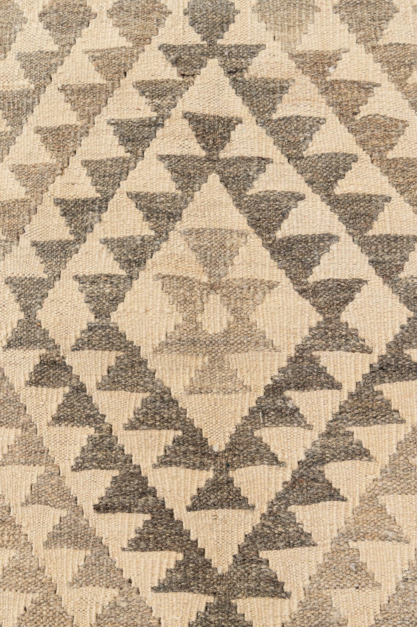 4' 1 x 5' 10 Hand Woven Kilim Maymana Wool Rug