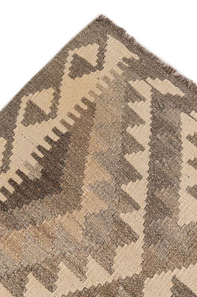 4' 3 x 5' 11 Hand Woven Kilim Maymana Wool Rug