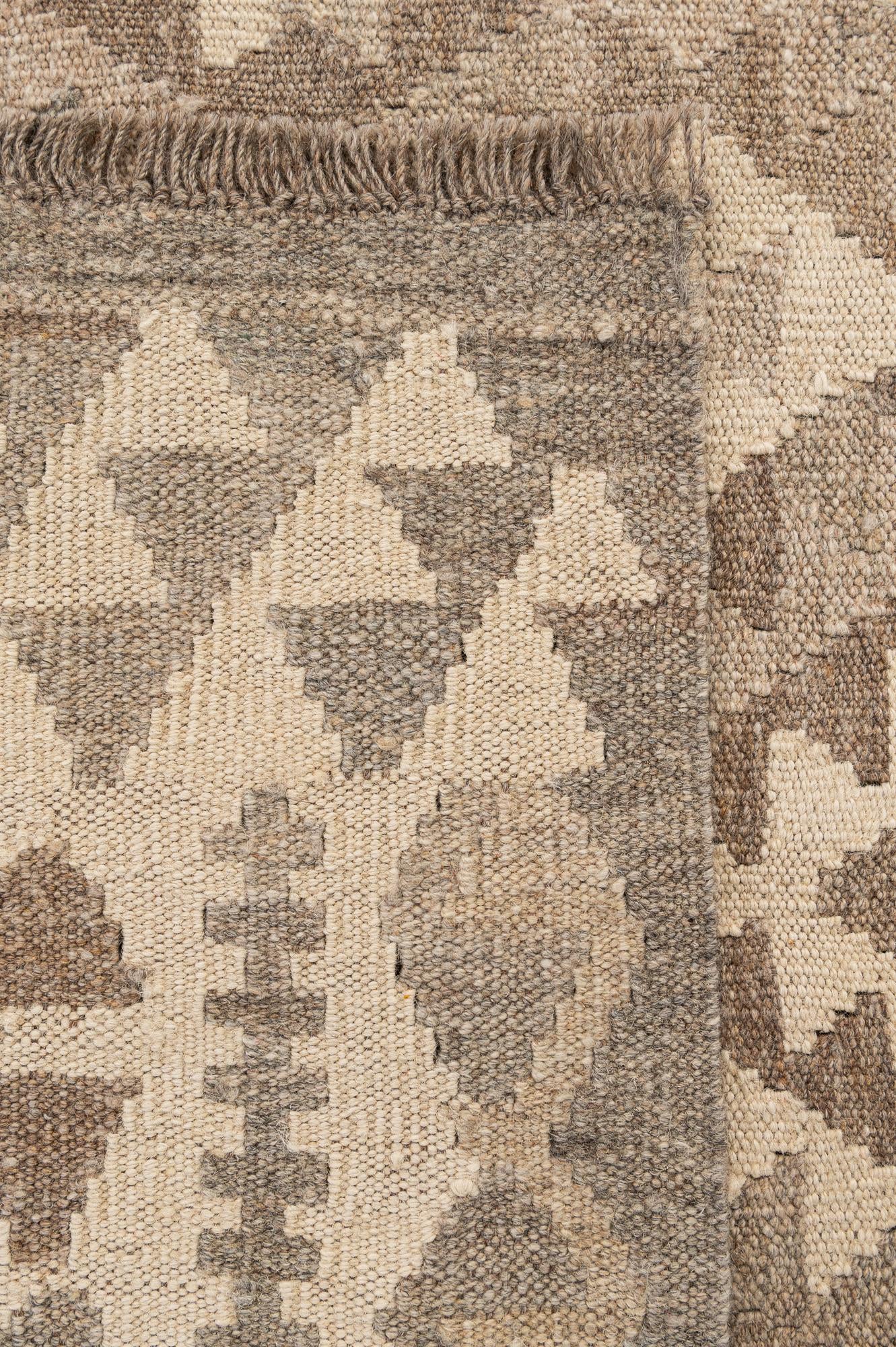 4' 11 x 6' 3 Hand Woven Kilim Maymana Wool Rug