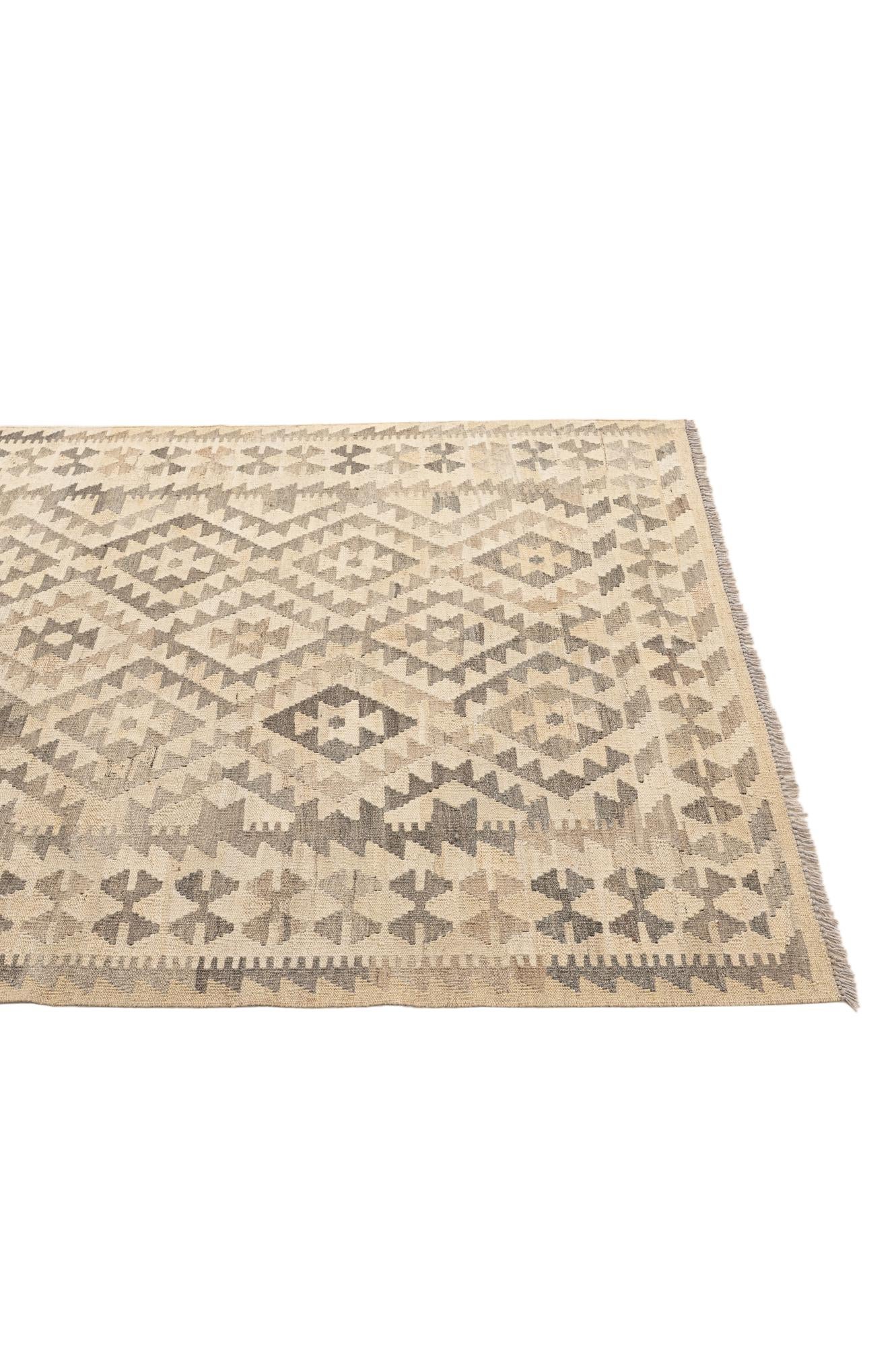 4' x 6' 7 Hand Woven Kilim Maymana Wool Rug