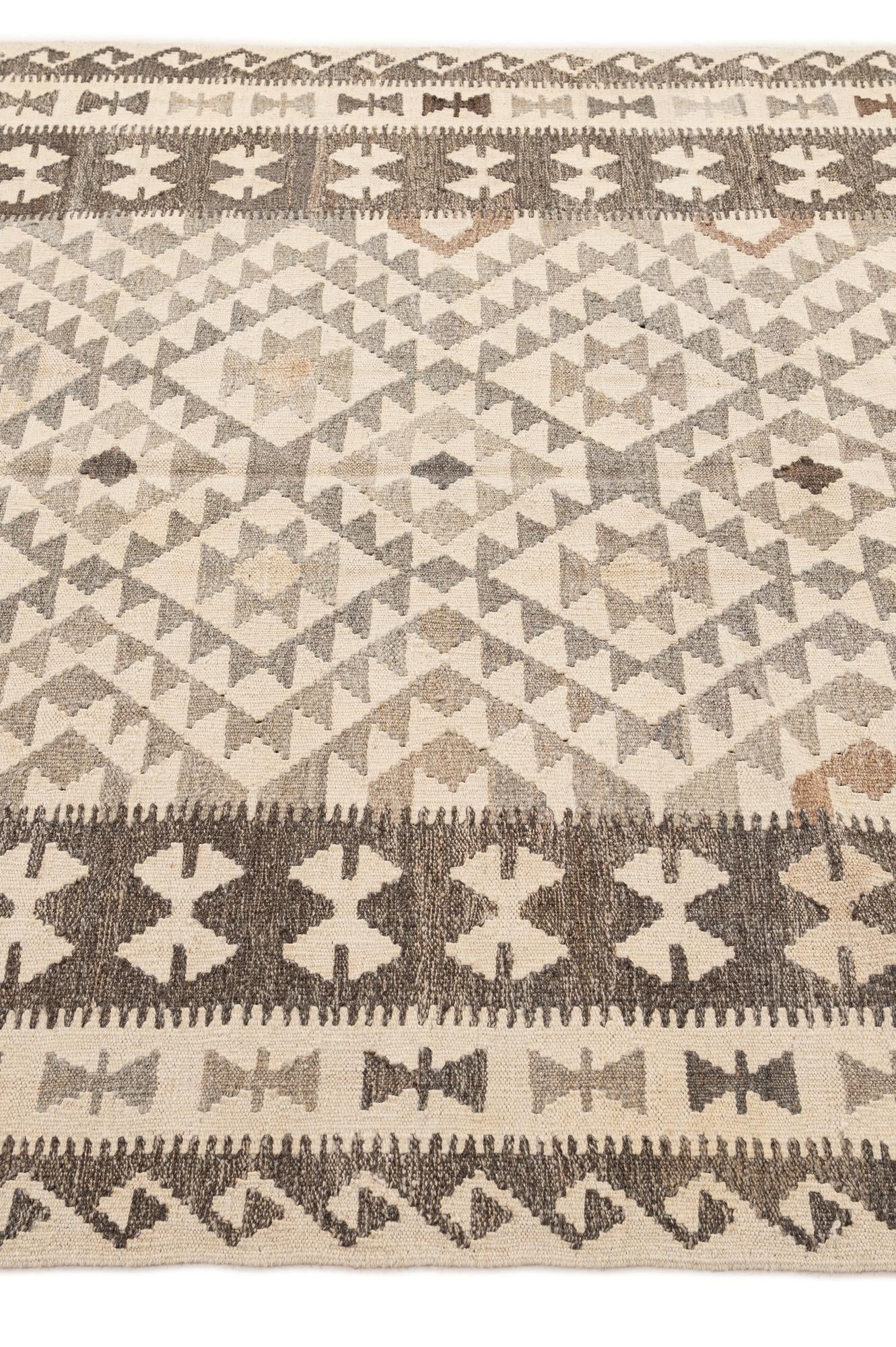 5' x 6' 7 Hand Woven Kilim Maymana Wool Rug