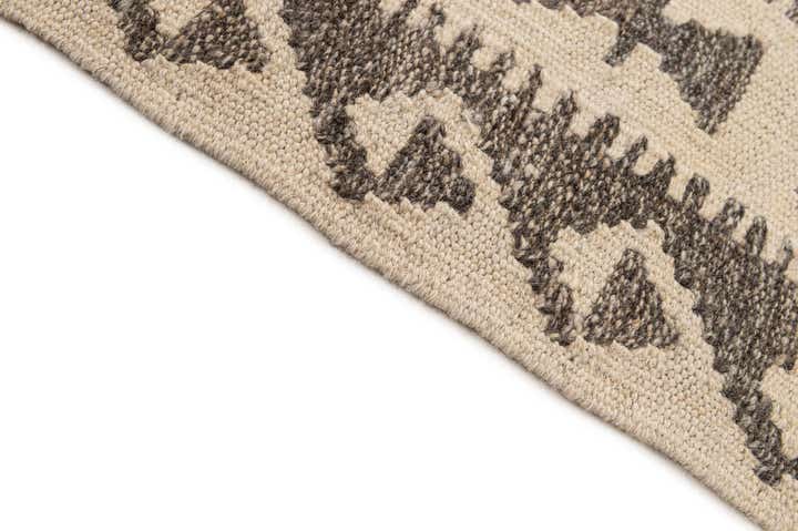 5' x 6' 7 Hand Woven Kilim Maymana Wool Rug