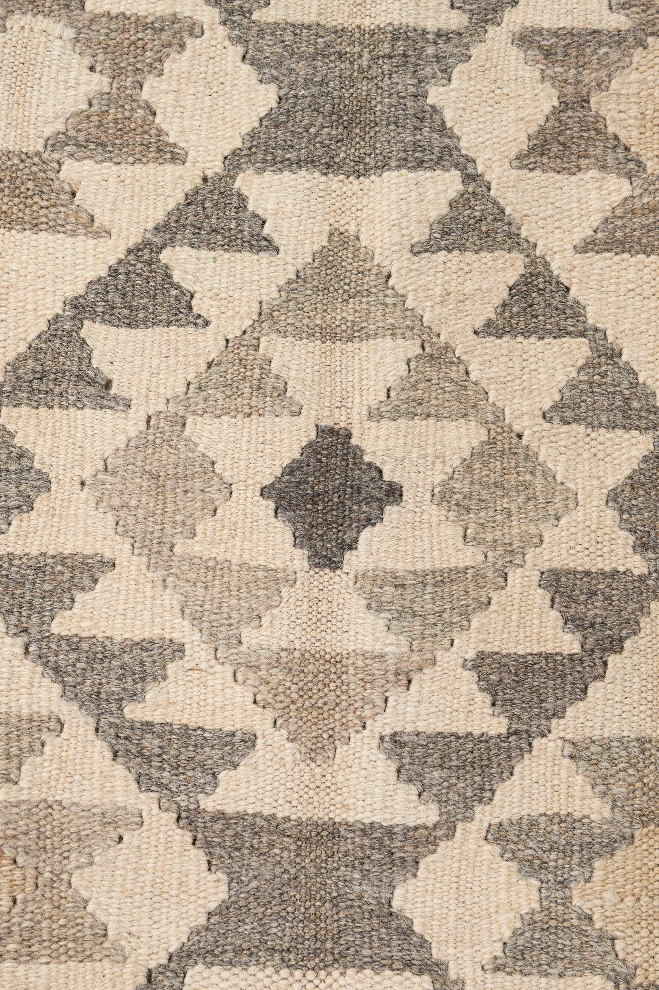 5' x 6' 7 Hand Woven Kilim Maymana Wool Rug