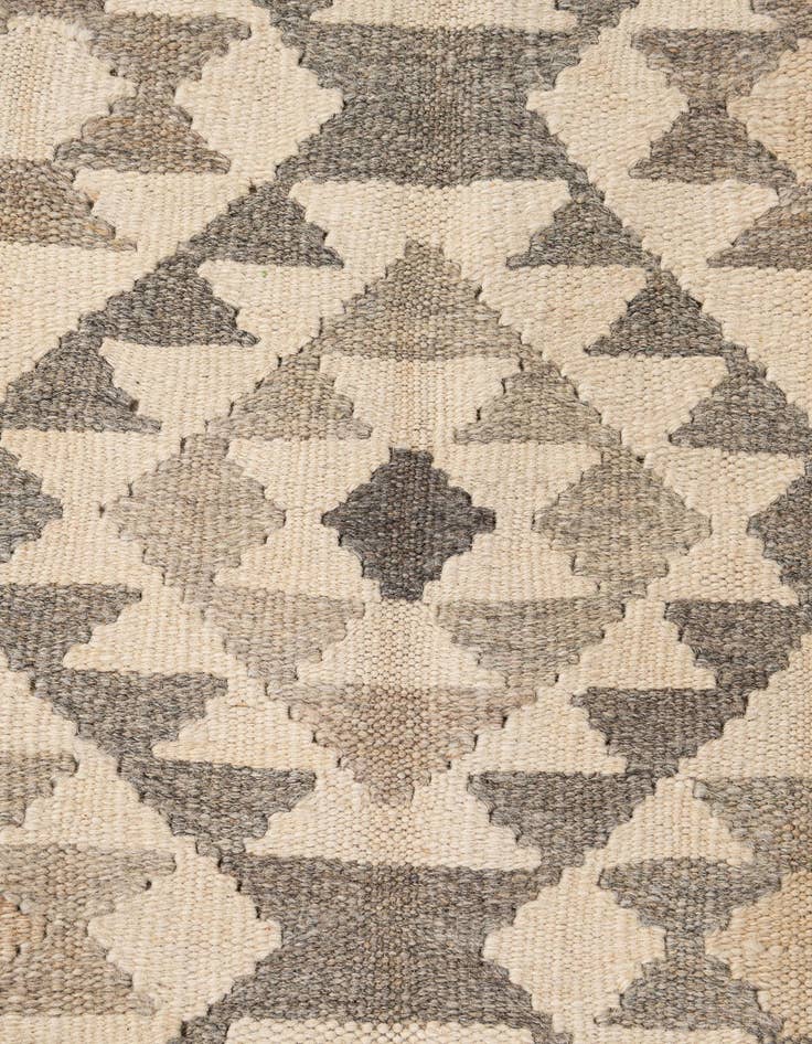 Detail image of 5' x 6' 7  Hand Woven Kilim Maymana Wool Rug