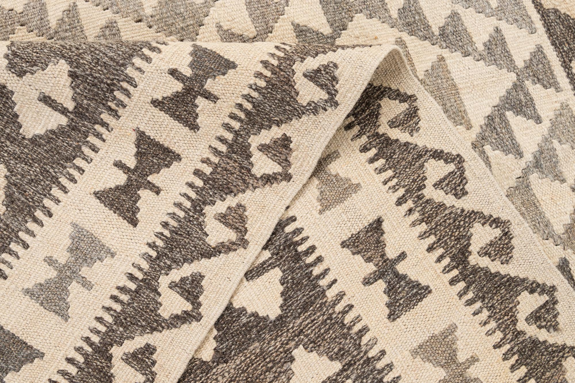 5' x 6' 7 Hand Woven Kilim Maymana Wool Rug
