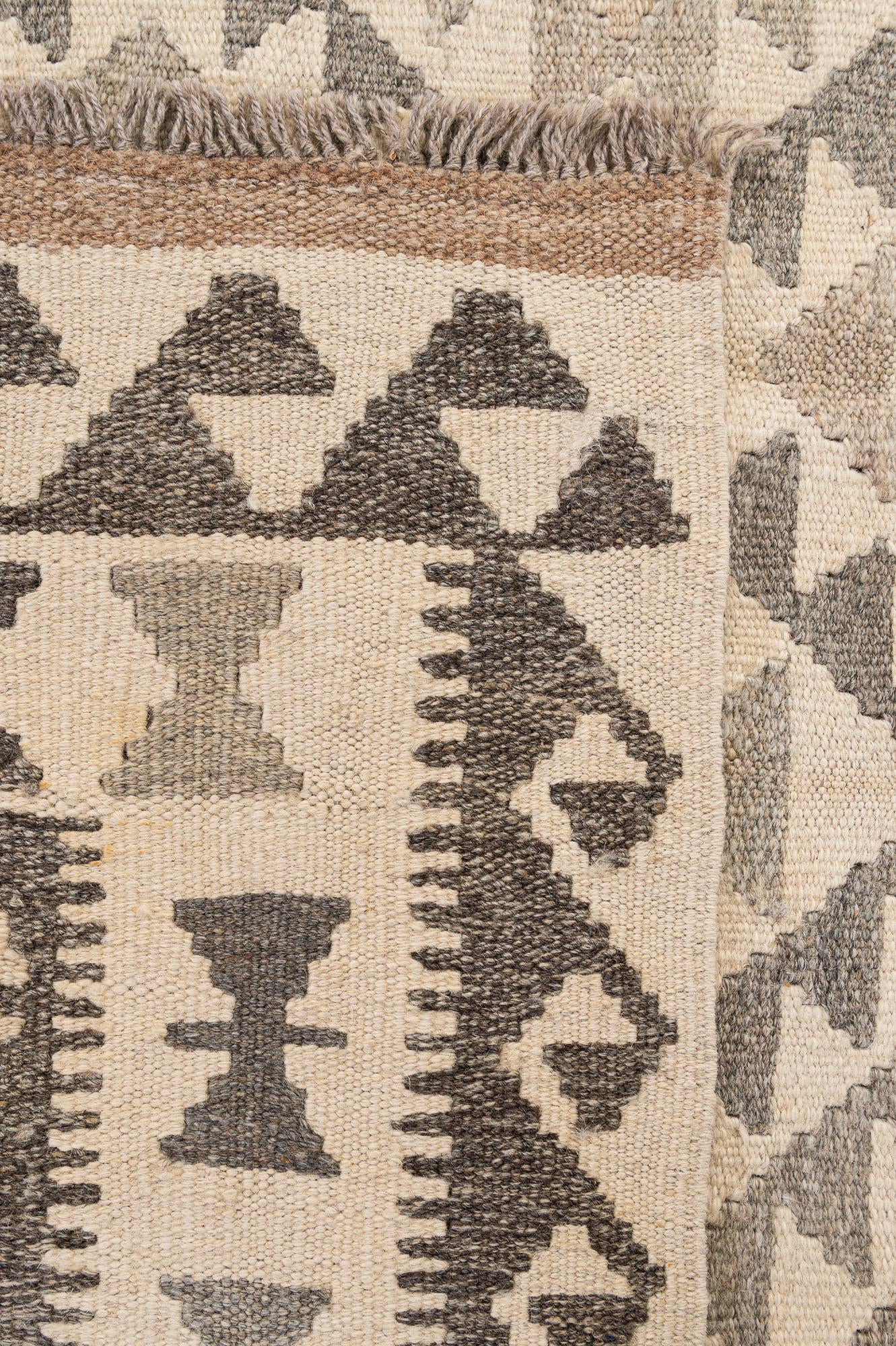 5' x 6' 7 Hand Woven Kilim Maymana Wool Rug
