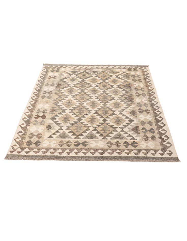 Detail image of 4' 10 x 6' 7 Hand Woven Kilim Maymana Wool Rug