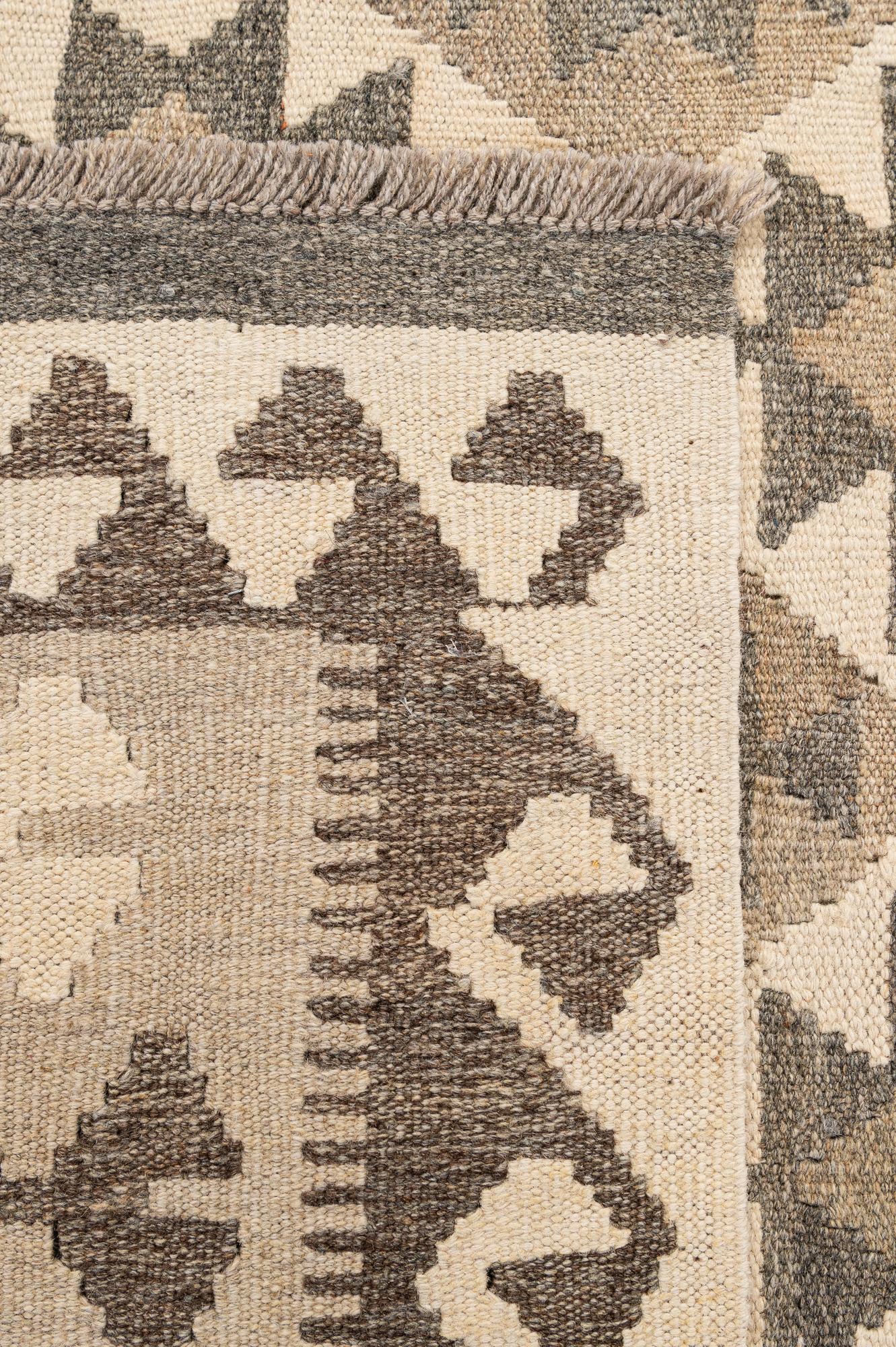 4' 10 x 6' 7 Hand Woven Kilim Maymana Wool Rug