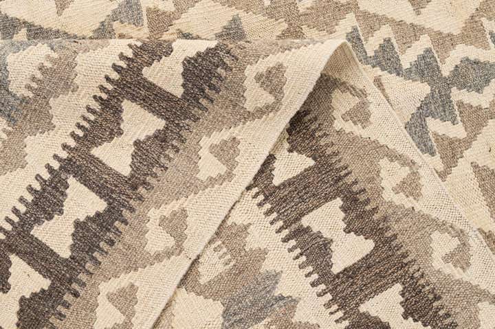 5' x 6' 9 Hand Knotted Kilim Maymana Wool Rug