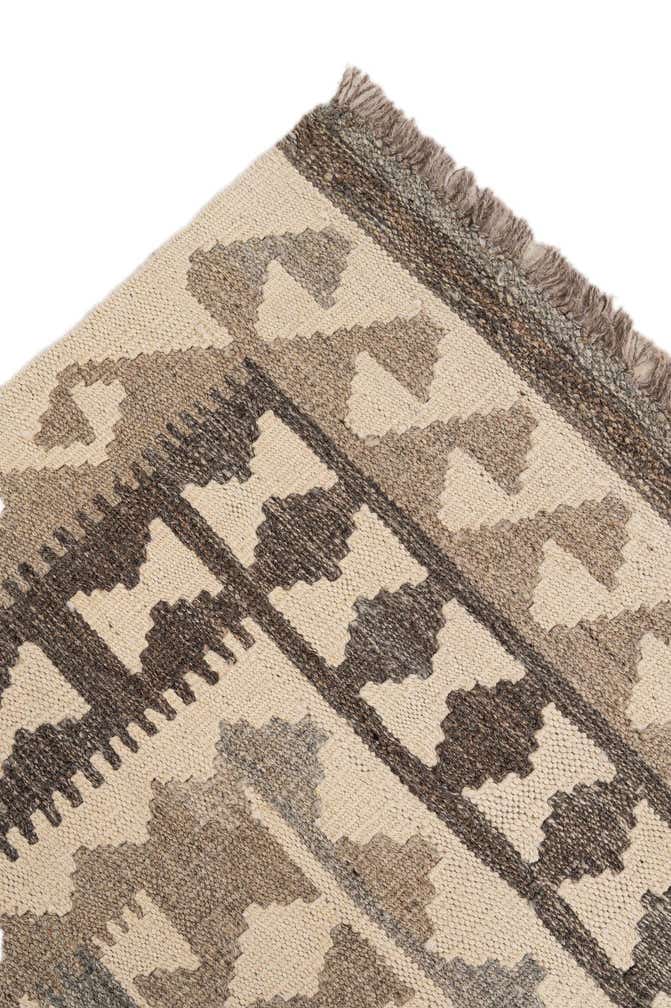 5' x 6' 9 Hand Knotted Kilim Maymana Wool Rug