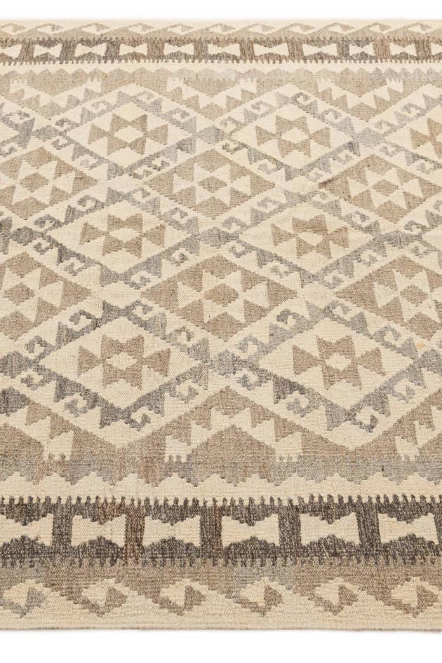 Detail image of 5' 2 x 6' 8 Hand Woven Kilim Maymana Wool Rug