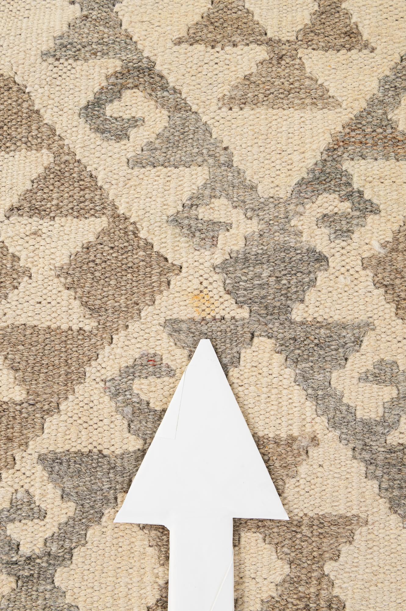 5' 2 x 6' 8 Hand Woven Kilim Maymana Wool Rug