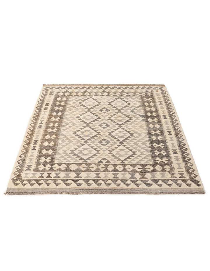 5' x 6' 7 Hand Woven Kilim Maymana Wool Rug