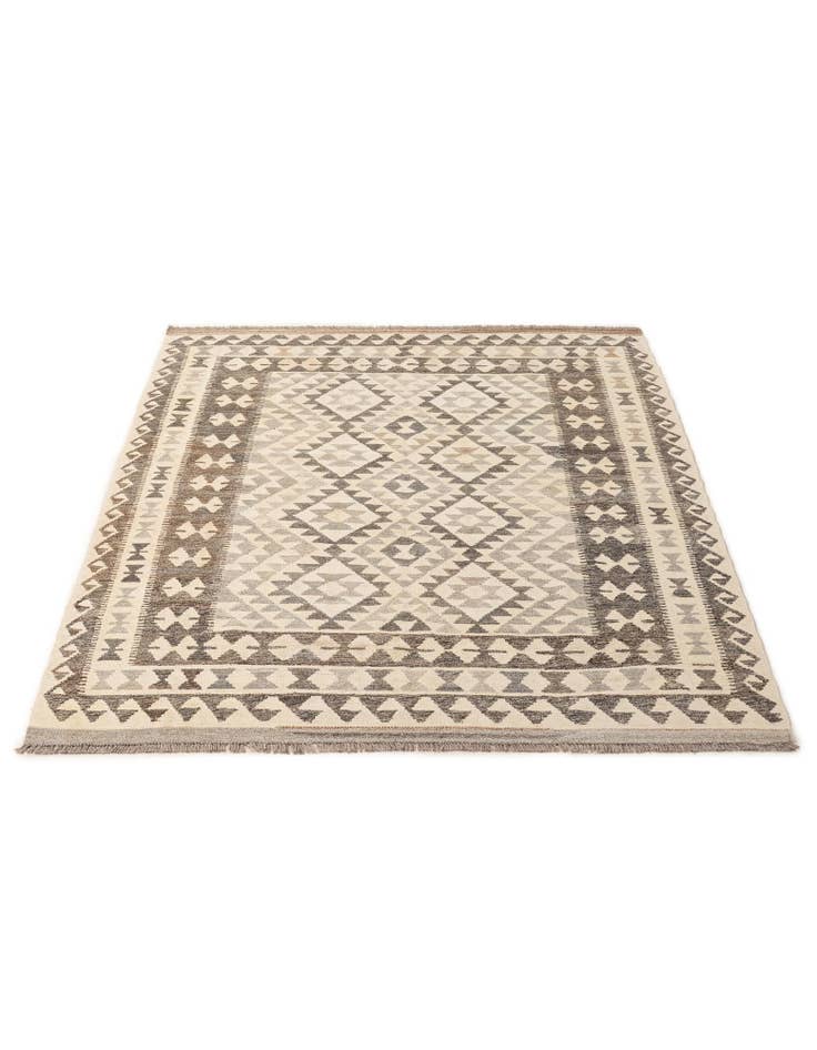 Detail image of 5' x 6' 7 Hand Woven Kilim Maymana Wool Rug