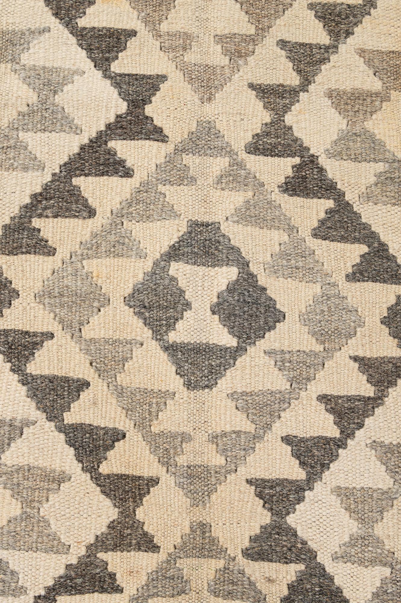 5' x 6' 7 Hand Woven Kilim Maymana Wool Rug