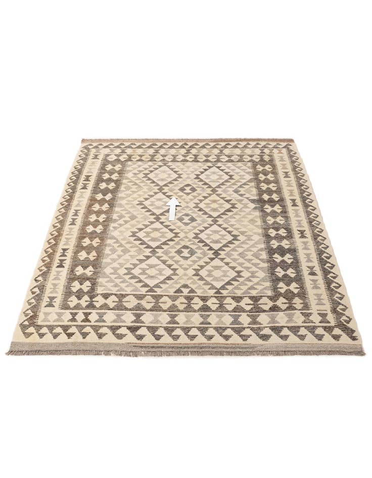 Detail image of 5' x 6' 7  Hand Woven Kilim Maymana Wool Rug