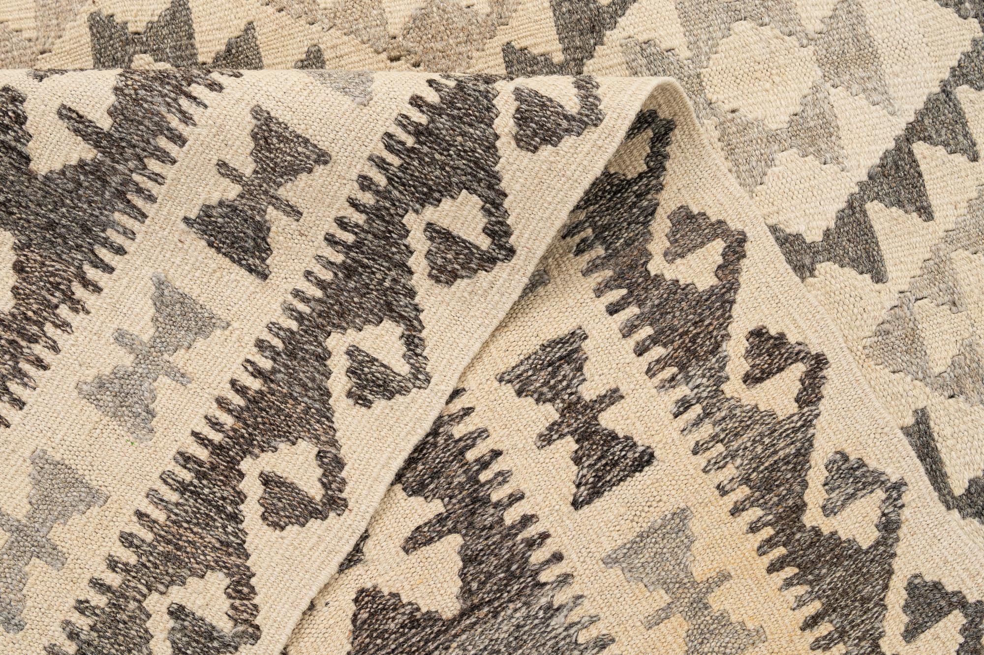 5' x 6' 7 Hand Woven Kilim Maymana Wool Rug