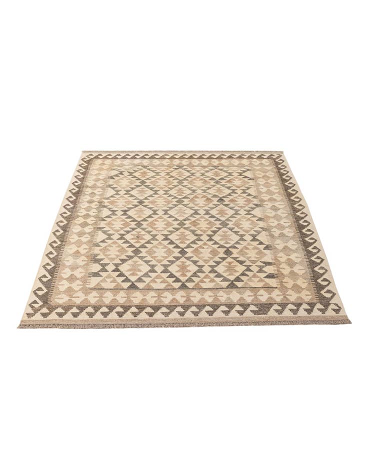 Detail image of 4' 11 x 6' 5 Hand Woven Kilim Maymana Wool Rug