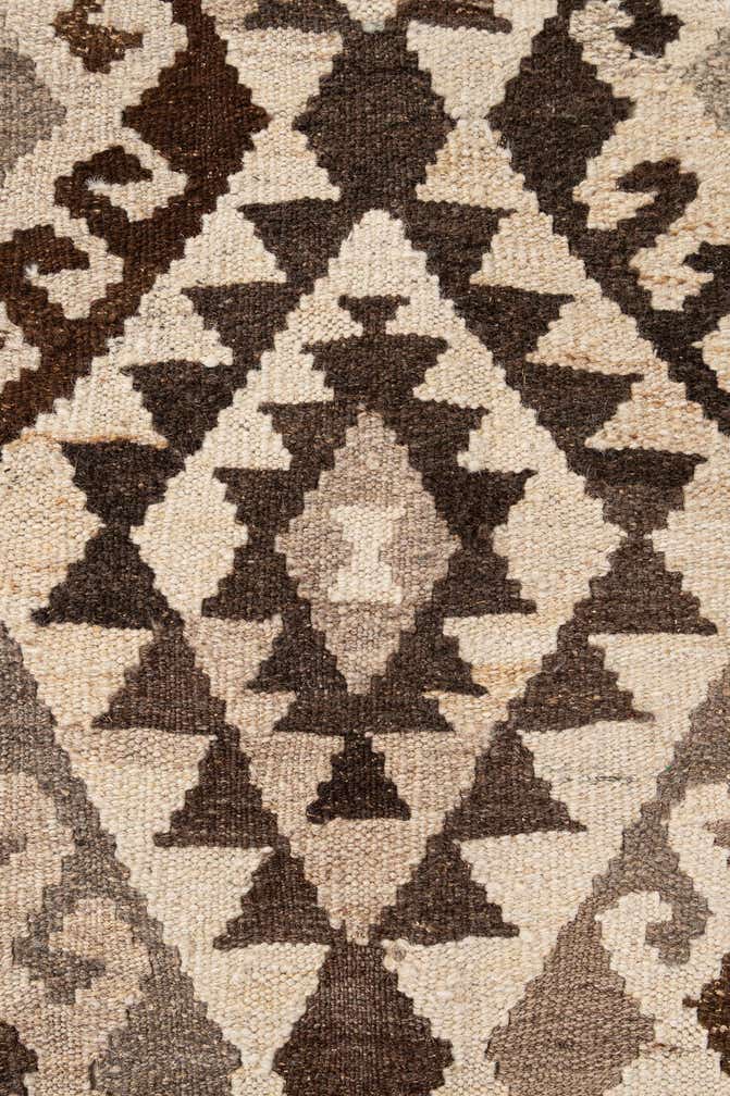 5' x 6' 10 Hand Woven Kilim Maymana Wool Rug