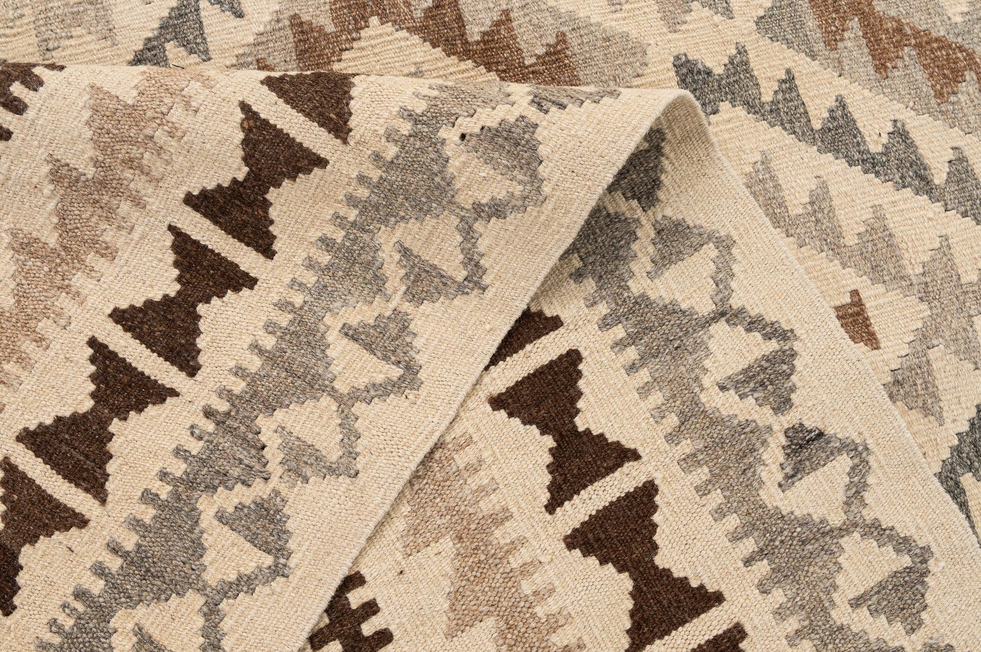 5' x 7' 1 Hand Woven Kilim Maymana Wool Rug