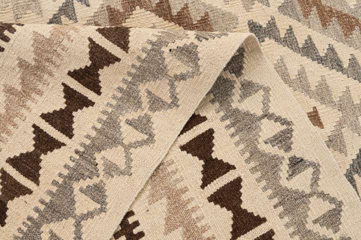 5' x 7' 1 Hand Woven Kilim Maymana Wool Rug