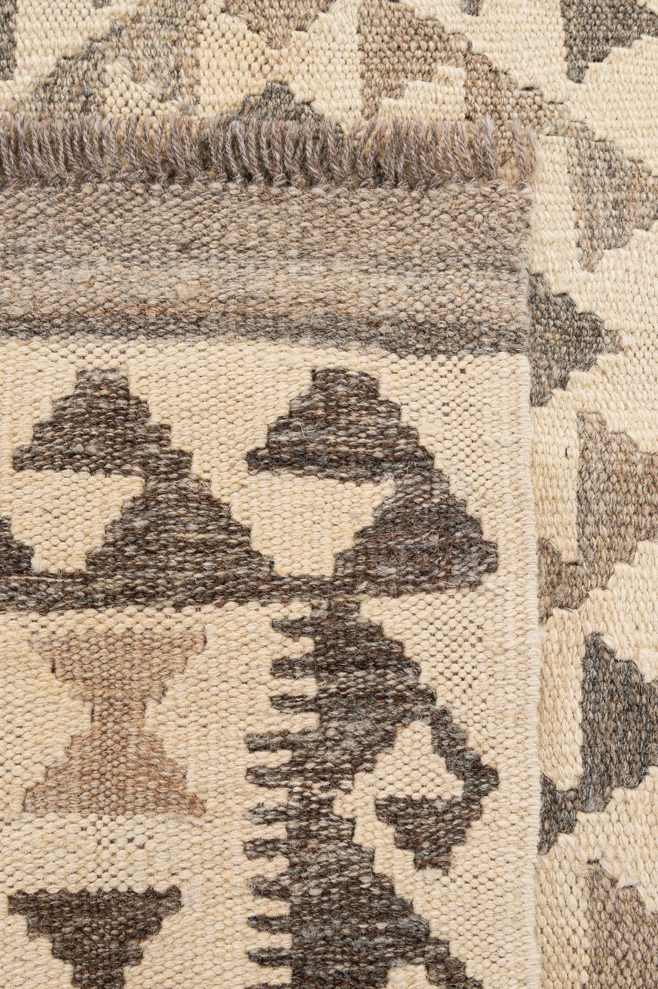 4' 11 x 6' 8 Hand Woven Kilim Maymana Wool Rug